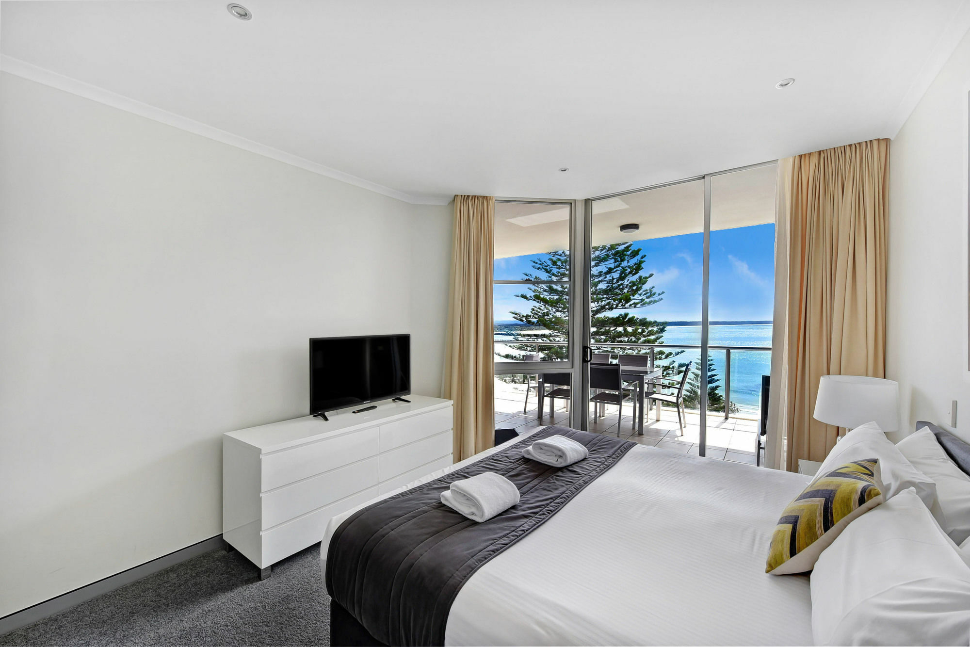 Sandcastle Apartments พอร์ตแมคควอรี ภายนอก รูปภาพ